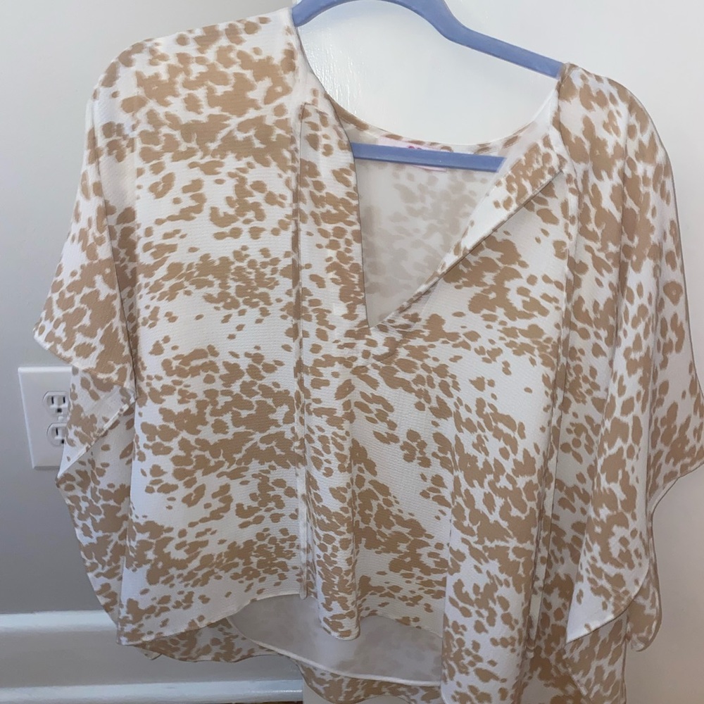 Buddy Love spotted top